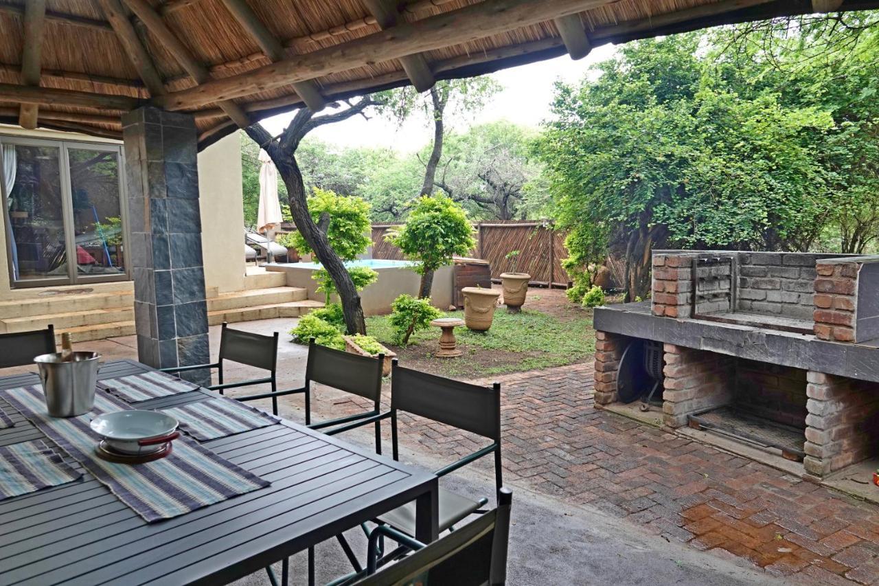 Marloth Park Hippo House Villa Bagian luar foto