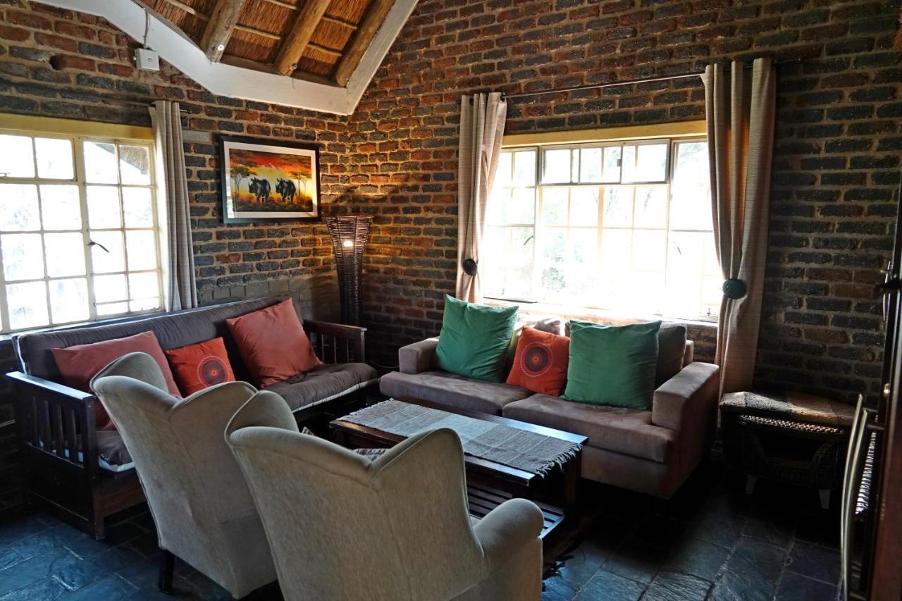 Marloth Park Hippo House Villa Bagian luar foto