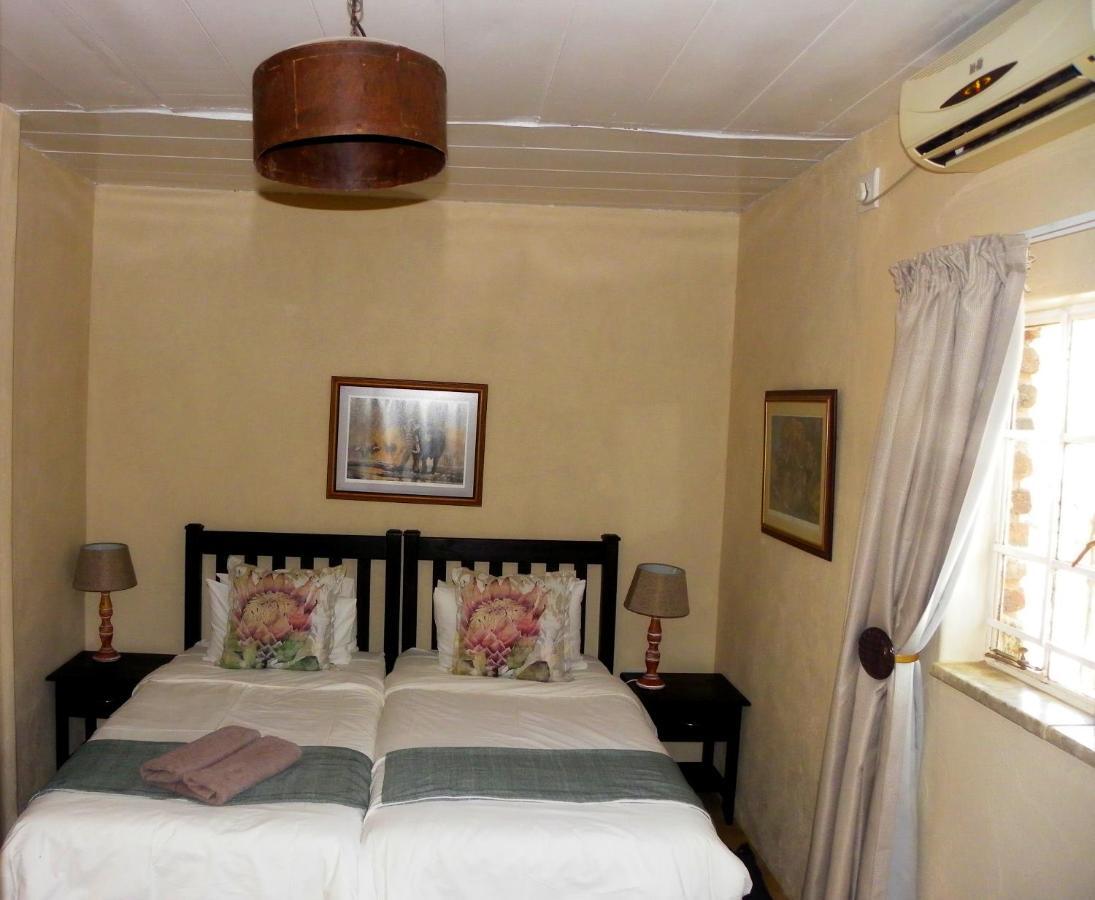 Marloth Park Hippo House Villa Bagian luar foto